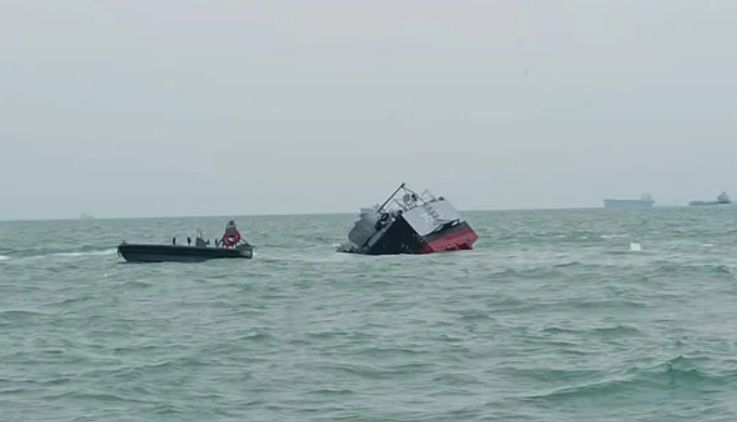 All Hands Saved as Royal Malaysian Navy Patrol Boat Sinks