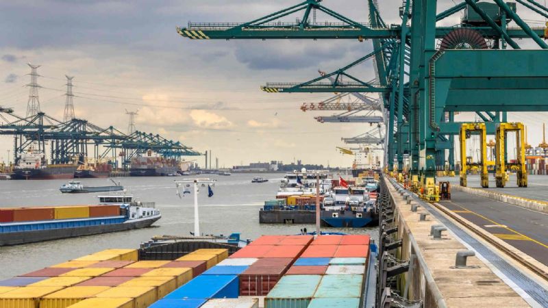 Antwerp Surpasses Rotterdam in Q1 Containers as Ports Fear U.S. Tariffs