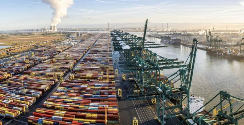 Antwerp Surpasses Rotterdam in Q1 Containers as Ports Fear U.S. Tariffs