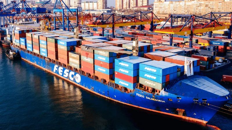 Boxship and LNG Carrier Kick-Off 2025 on Northern Sea Route