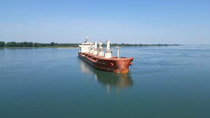 Bulker Grounds in St. Lawrence River Raising Water Level Questions