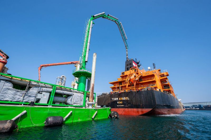 California Extends Emissions Capture and Control Barge Service to Tankers