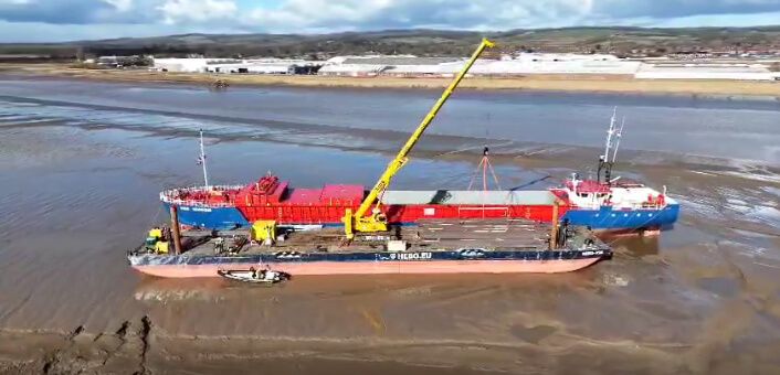 Cargo Ship Stranded in UKs Humber Estuary Refloated Sooner Than Expected