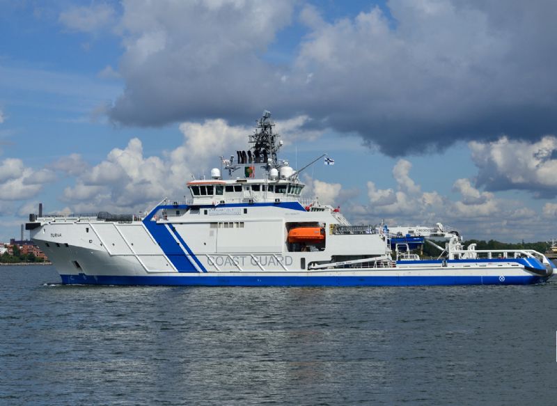 Finnish Coast Guard Reports Dangerous Incident with Shadow Fleet Tanker