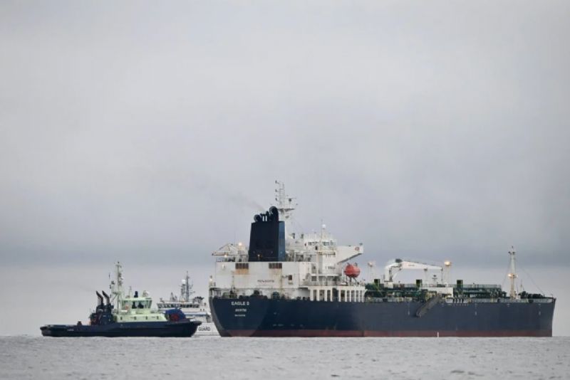 Finnish Prosecutors Demand Jail Time for Captain, Officers of Shadow Tanker