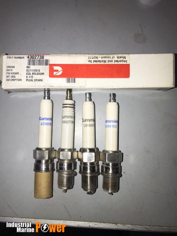 FOR SALE CUMMINS GAS ENGINE SPARK PLUG (500PCS NEW AVAILABLE)