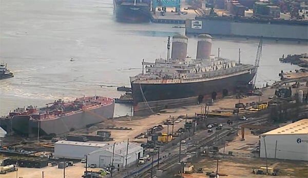Liner SS United States Completes Last Voyage, Arriving in Mobile