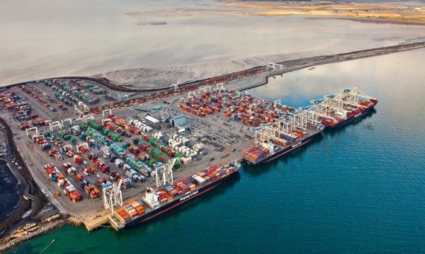 New Strike Threats Loom in August Over Canadas West Coast Ports and Rails