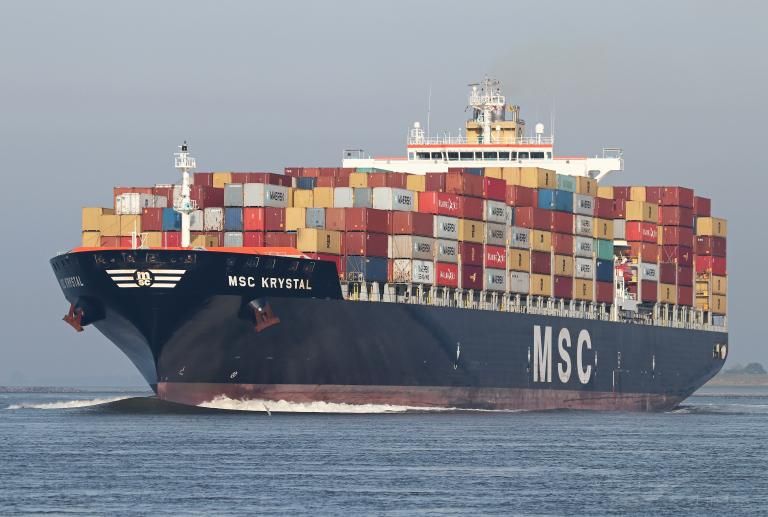 Singapore Strait Robberies Continue with MSC Boxship and Tanker Boarded