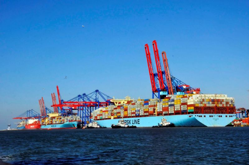 Suez Canal Says Maersk Will Return in December, But Will It?