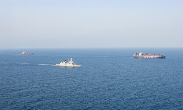 Trickle of Containerships Return to Suez Canal Under Discount Program