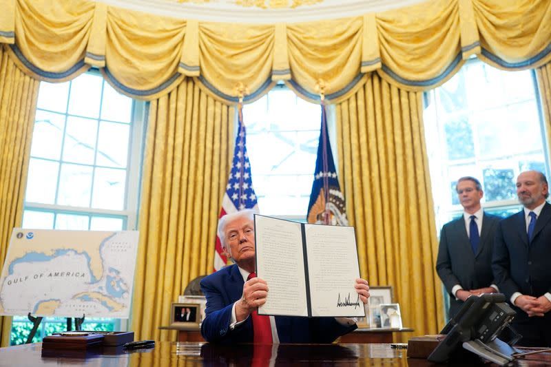Trump Signs Executive Order to Strengthen U.S. Shipbuilding