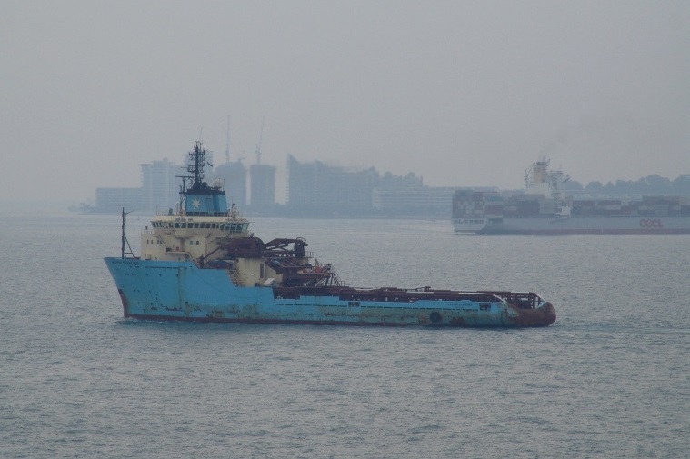 Two Maersk Supply Vessels Sink En Route to Turkish Shipbreaker